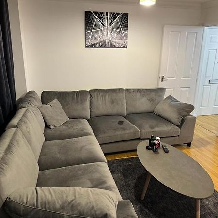 Luxury Apartments Dagenham Luaran gambar