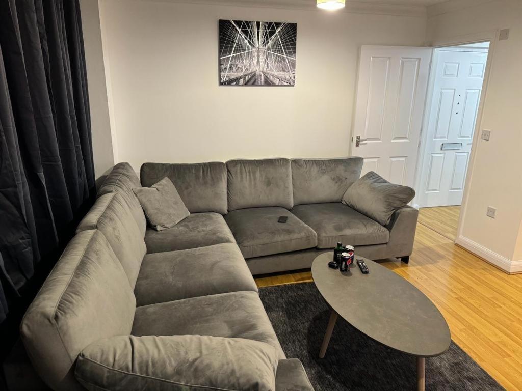 Luxury Apartments Dagenham Luaran gambar