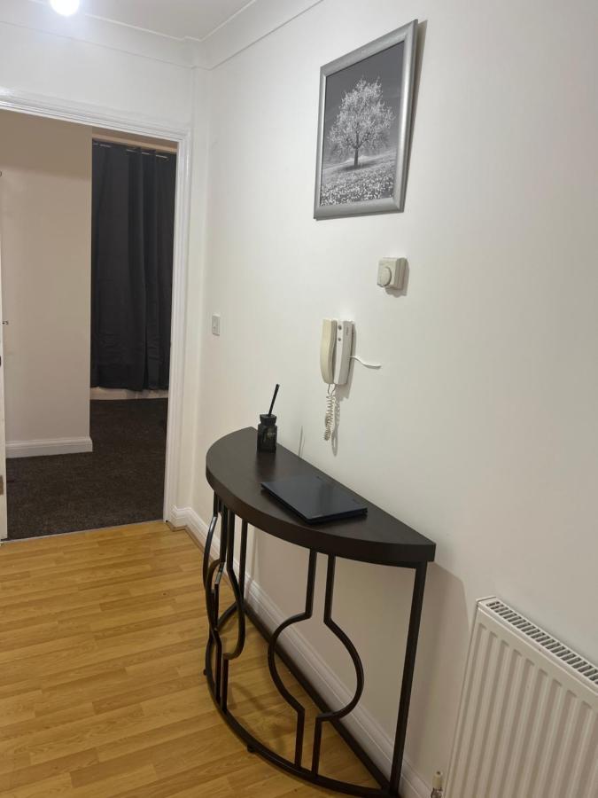 Luxury Apartments Dagenham Luaran gambar
