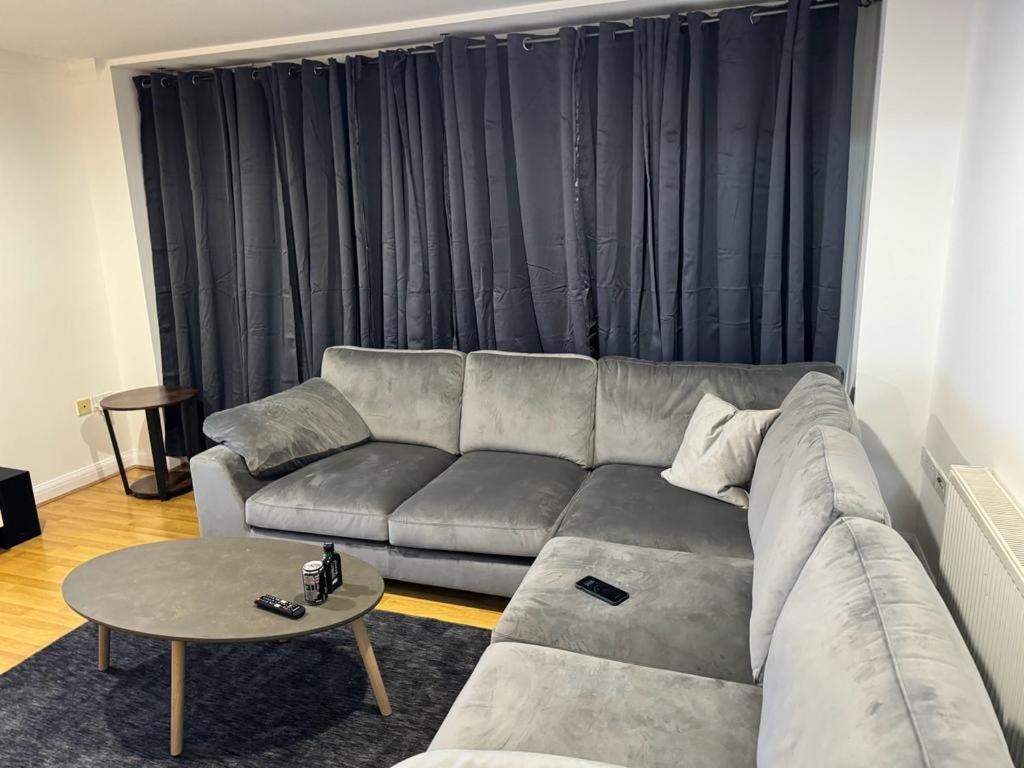 Luxury Apartments Dagenham Luaran gambar