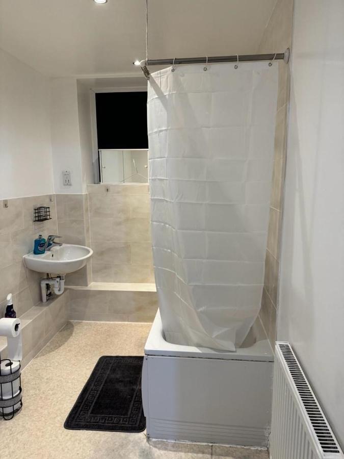 Luxury Apartments Dagenham Luaran gambar